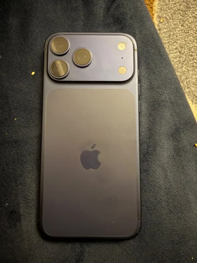Apple iPhone 17 Pro Max 256gb 2 month esim time available