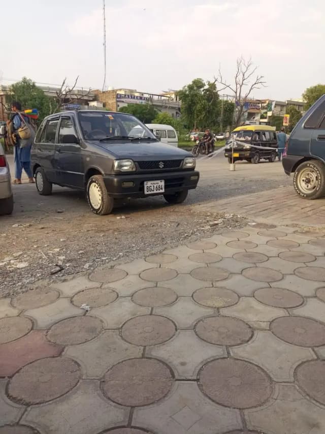 Suzuki Mehran VX 2010