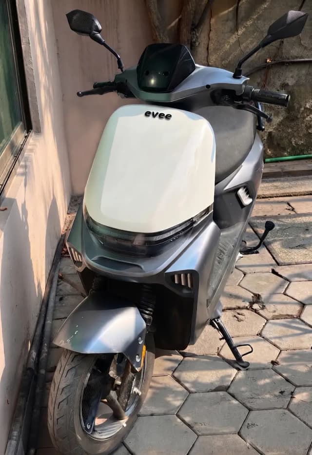 Electric Scooty Evee S1