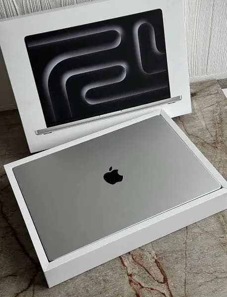 Apple MacBook Pro M2 Max ( M1.2. 3.4pro. Air. Max