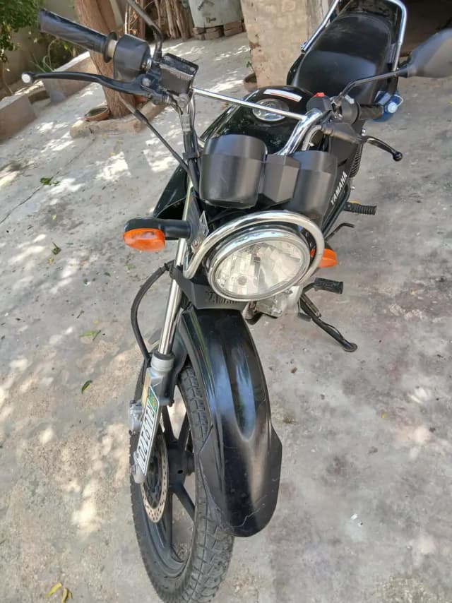 Yamaha ybr 125g