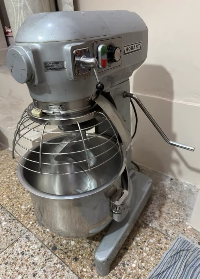 Hobart Dough Machine Pizza And Atta Mixer Baking Resturant Excellent