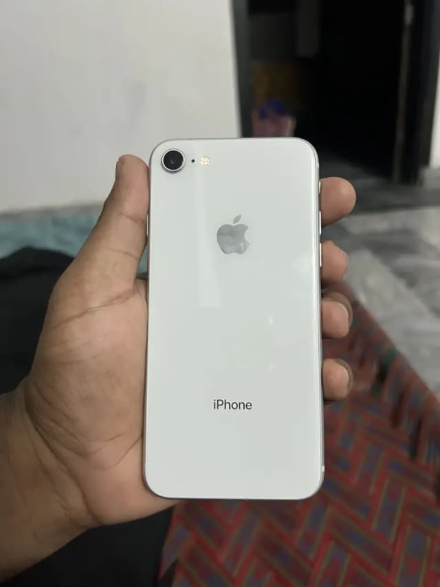 Apple iPhone 8