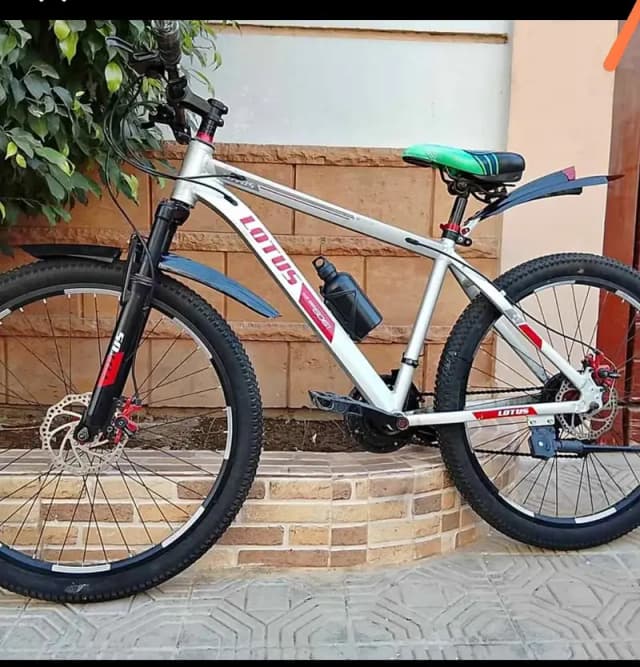 Lotus 6061 Alloy Mountain Bike Excellent Condition