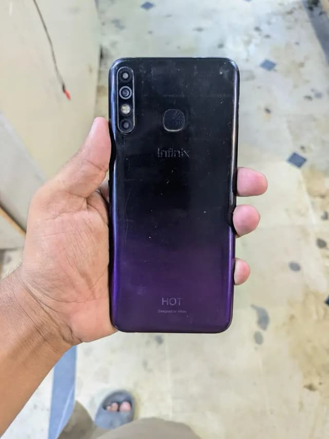 Infinix Hot 8