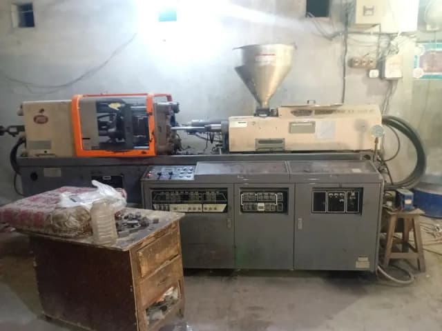 50 ton injection moulding machine