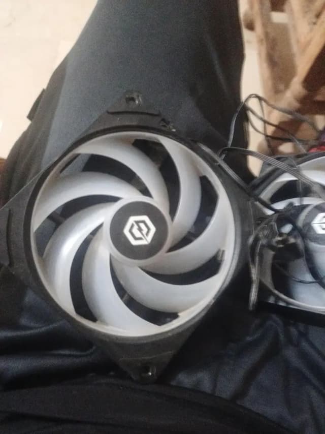 4 rgb fans PC fans 120mm good condition low price