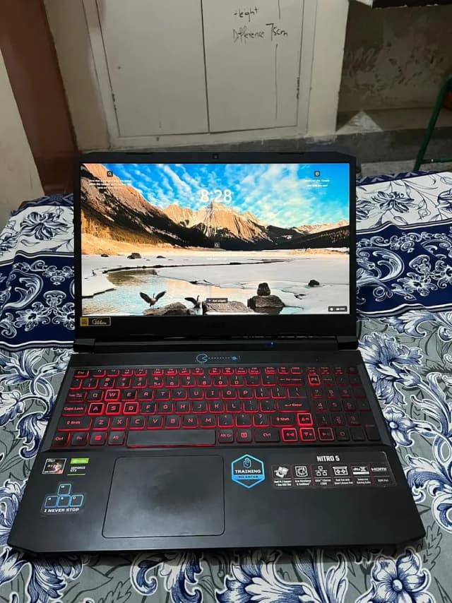 ACER Nitro 5 AMD Ryzen 5 5600h | GTX 1650| 8gb/512gb | Gaming laptop