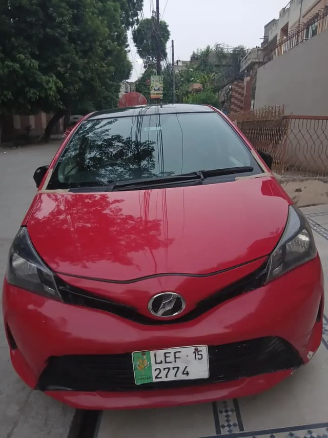 Toyota Vitz 2013