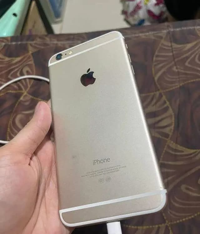 Apple iPhone 6S