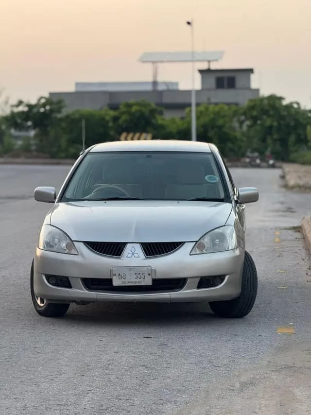 Mitsubishi Lancer 2004