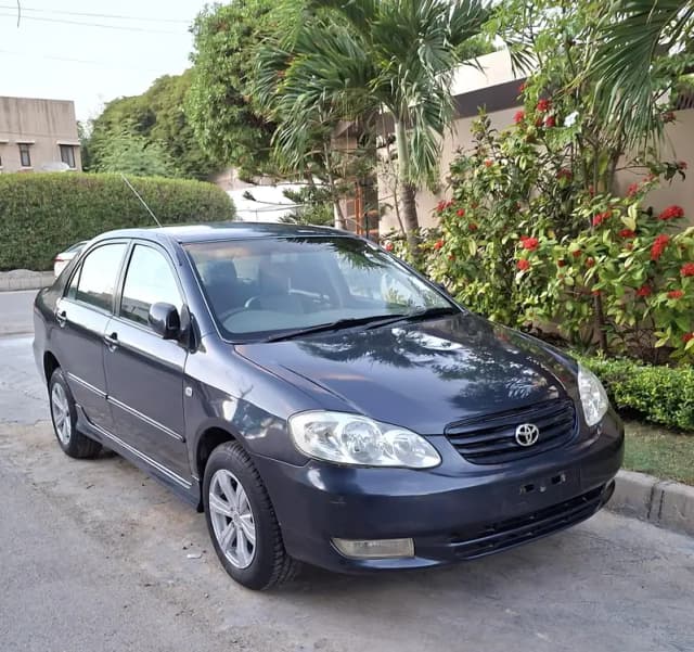 COROLLA SE SALOON. 1 OWNER