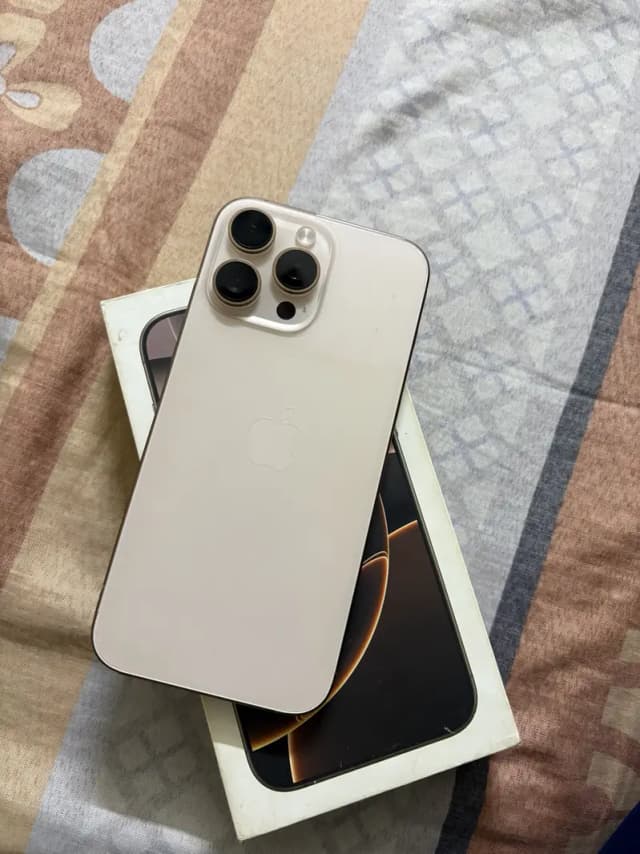 iPhone 16 Pro Max