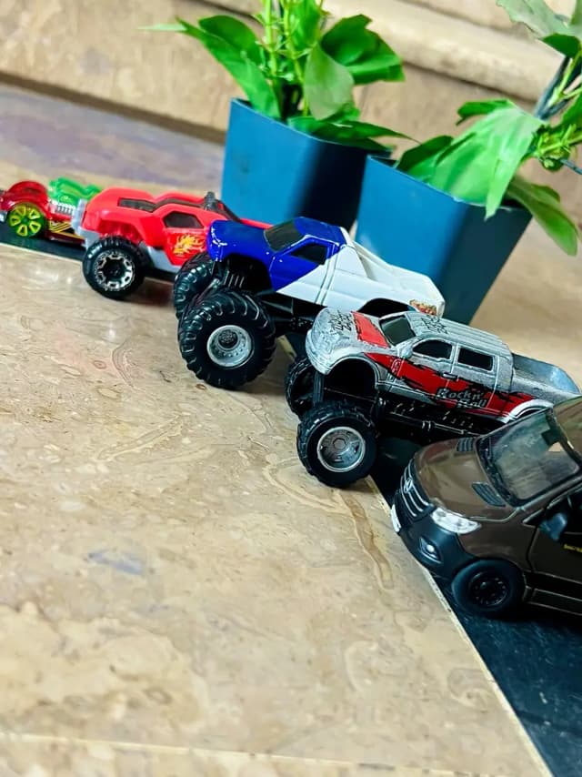 matal cars mad in china