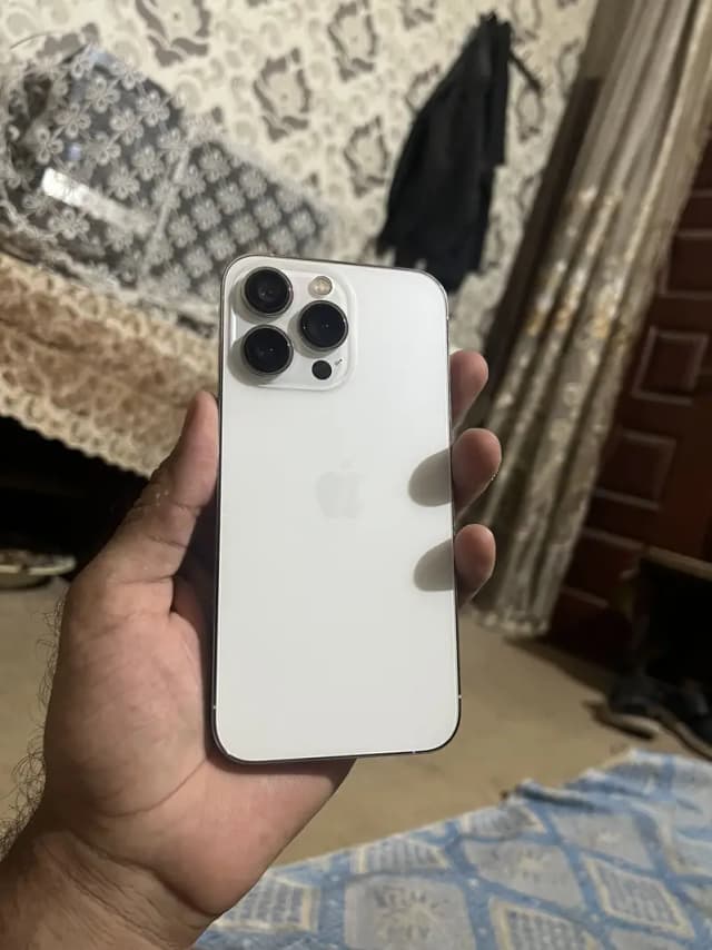 Iphone 13 pro jv white color waterpack gurnted
