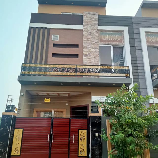 3.5 Marla slightly used house available for sale