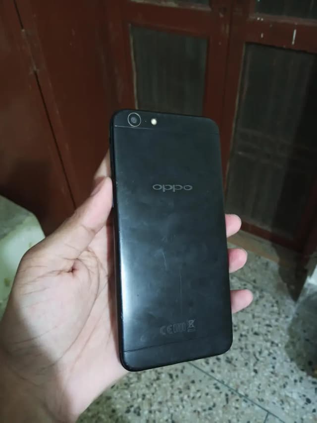 OPPO A57