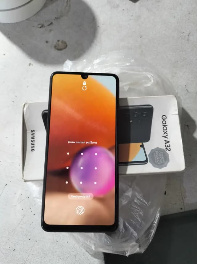Samsung Mobile A32 with box all original no open repir