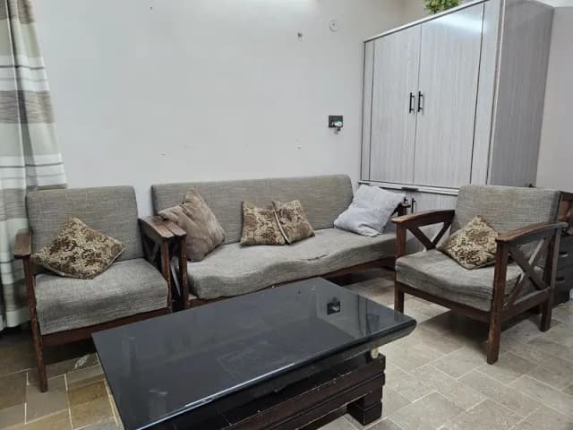 5 seater Sofa Set For Sell