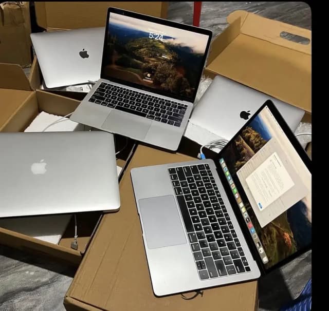 Macbook Air M1 Chip 8GB 256GB