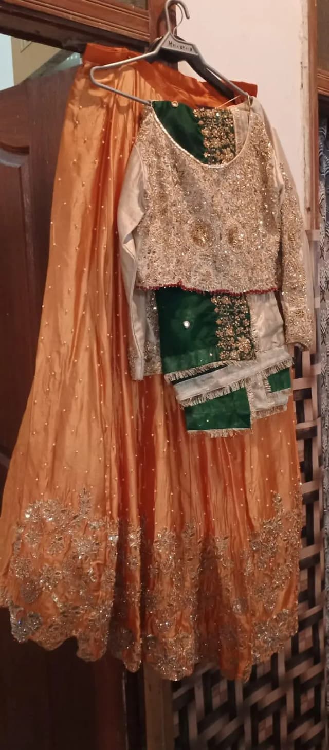 Mehndi Dress Lehnga