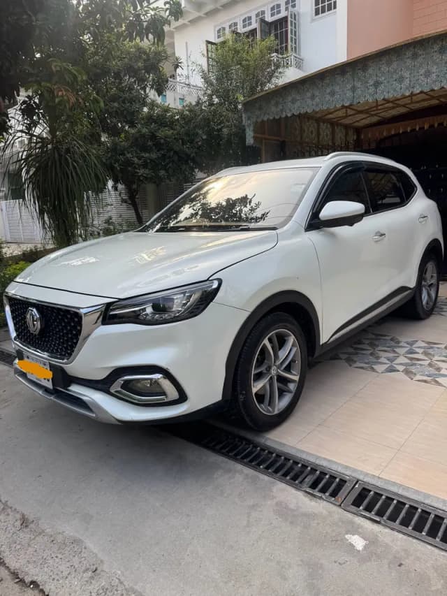 MG HS 2021