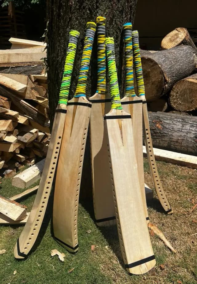 TapeBall bats