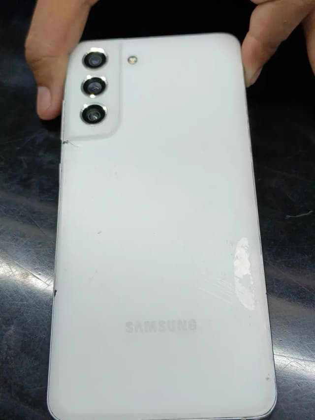 SAMSUNG S21 FE