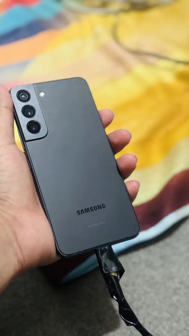 Samsung Mobile S22