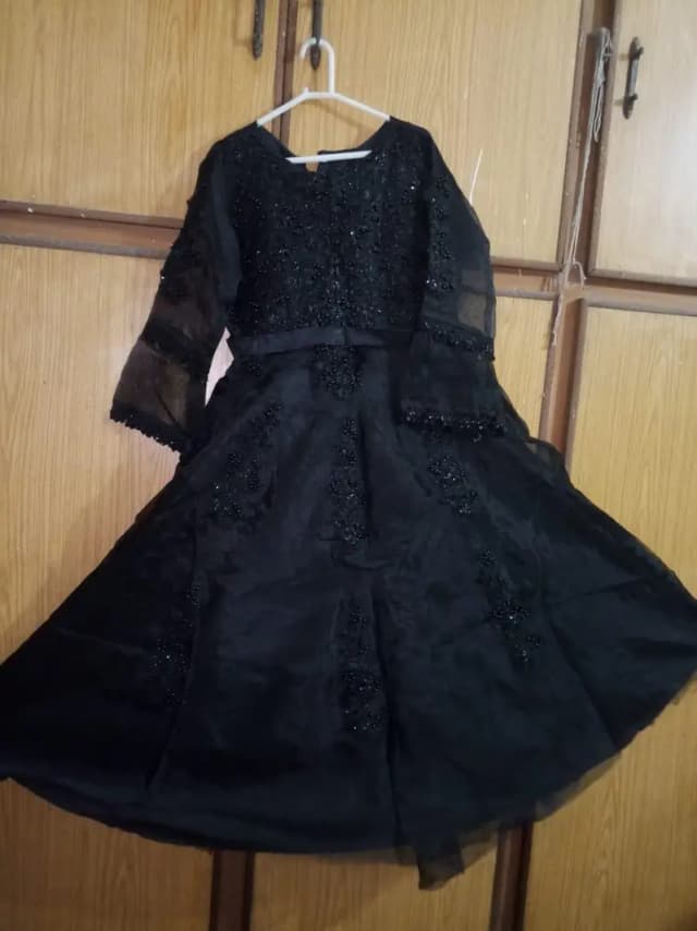 Black party wear  Long Maxi Frock۔ Bread  Work - 1 time used