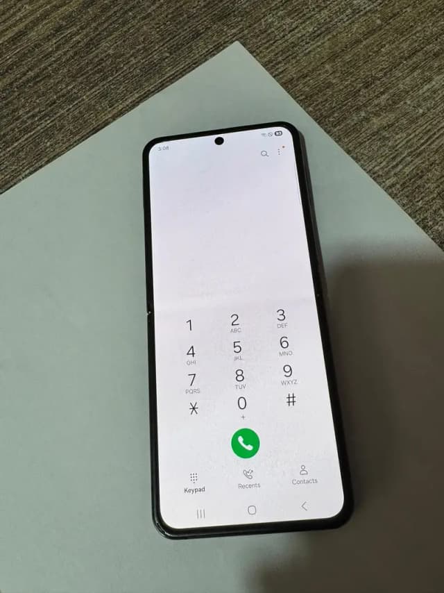 Samsung Mobile Z Flip 4