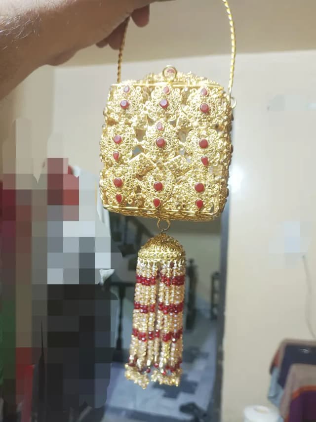 Bridal clutches