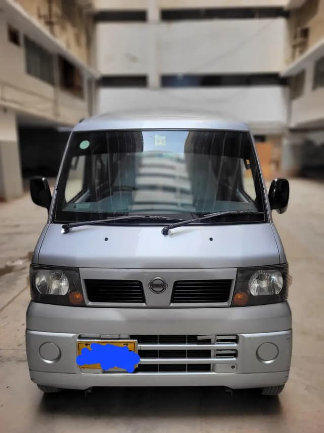 Nissan Clipper 2011