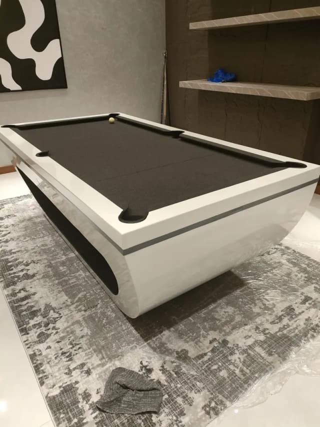 pool table / imported billiard table / snooker table
