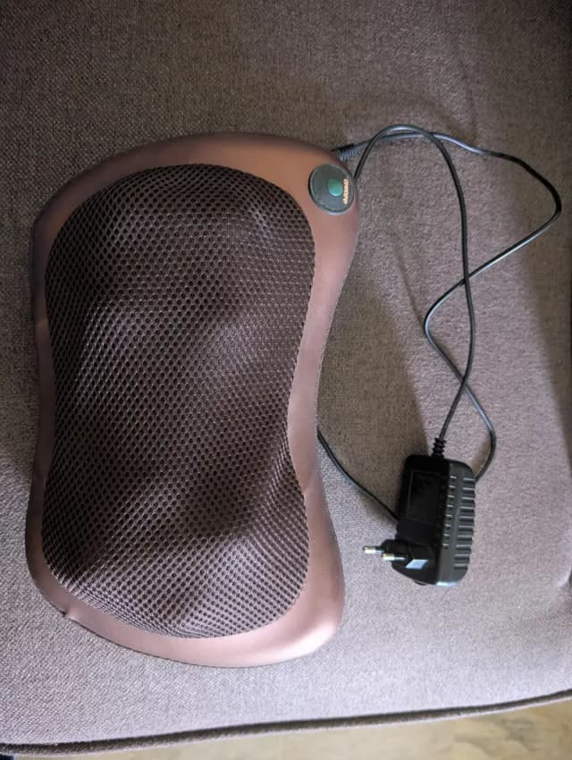 Massage pillow