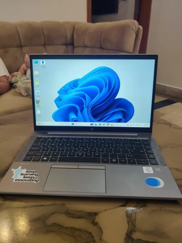 HP ZBook Firefly 14 G7  Mobile Workstation