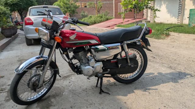self start 2023 model Honda 125cc