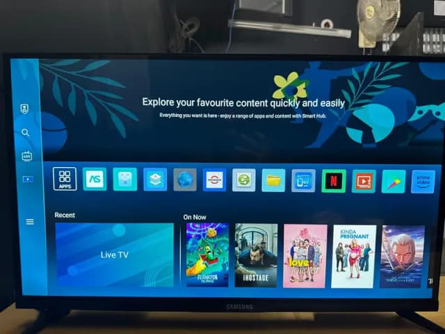 Samsung smart LCD 32 inch