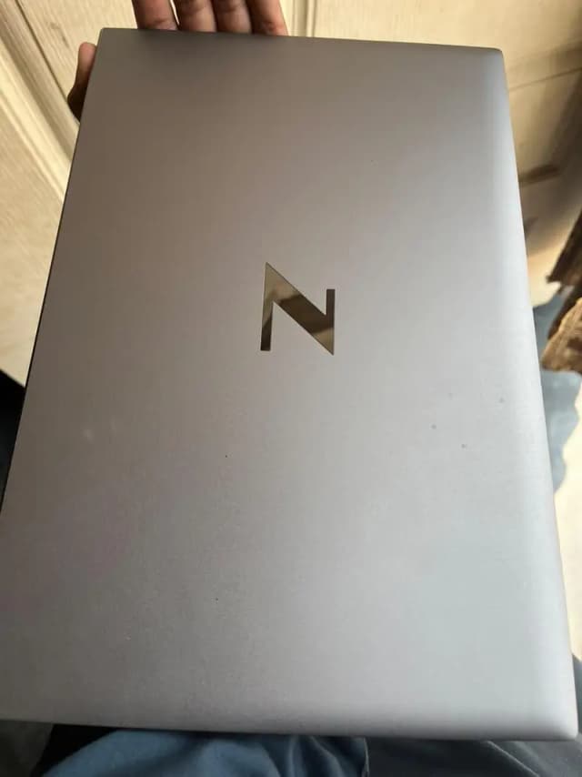 hp Zbook FIREFLY 14 G8