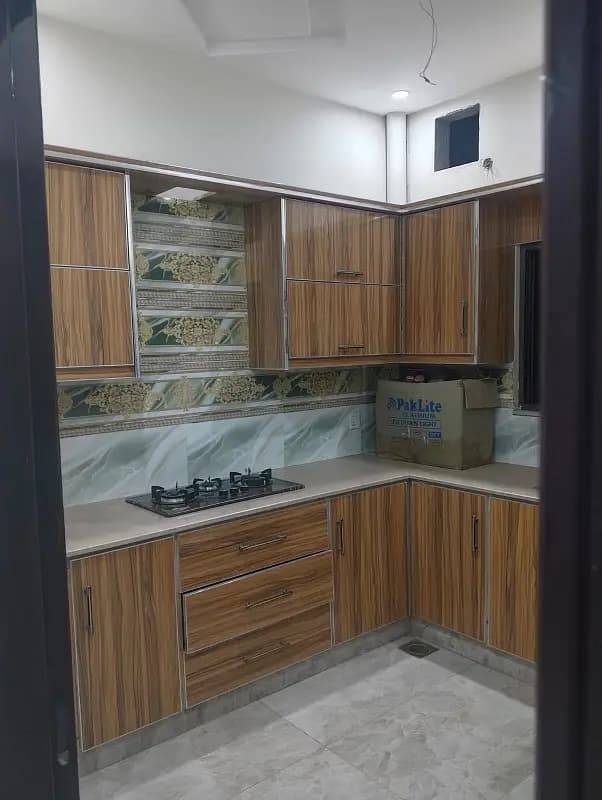8 Marla Flat For Rent In Cavalry Ground Cavalry Ground