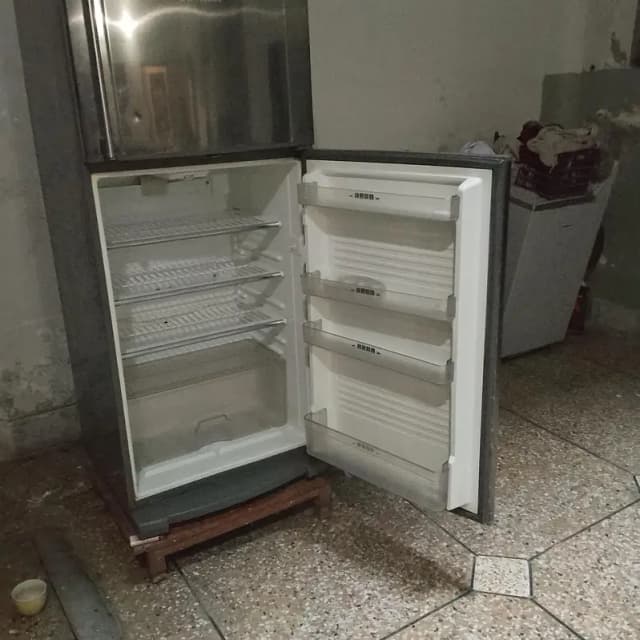 Dawlance Refrigerator for Sale – Excellent Condition