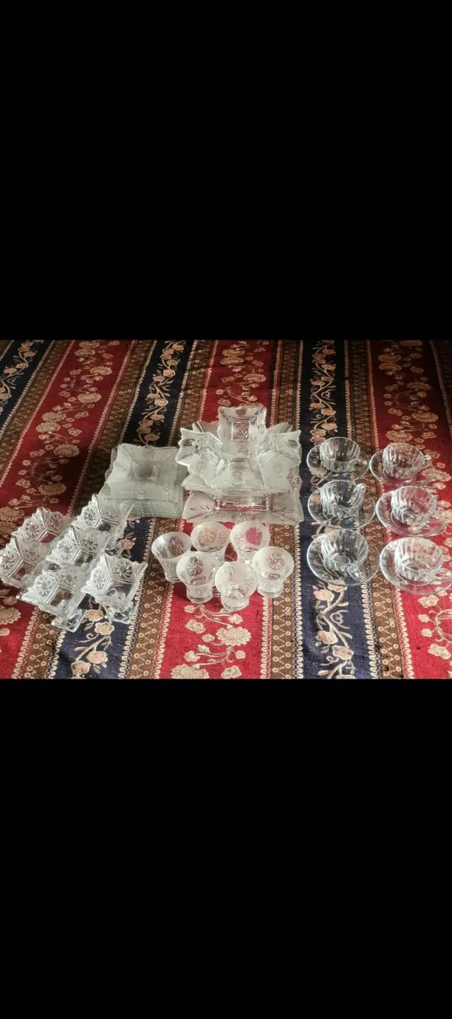 White crockery sheesha set