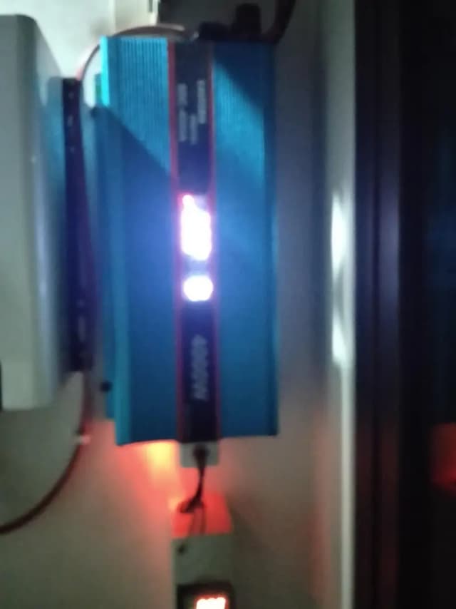 Eastern 4kv 12 volt inverter