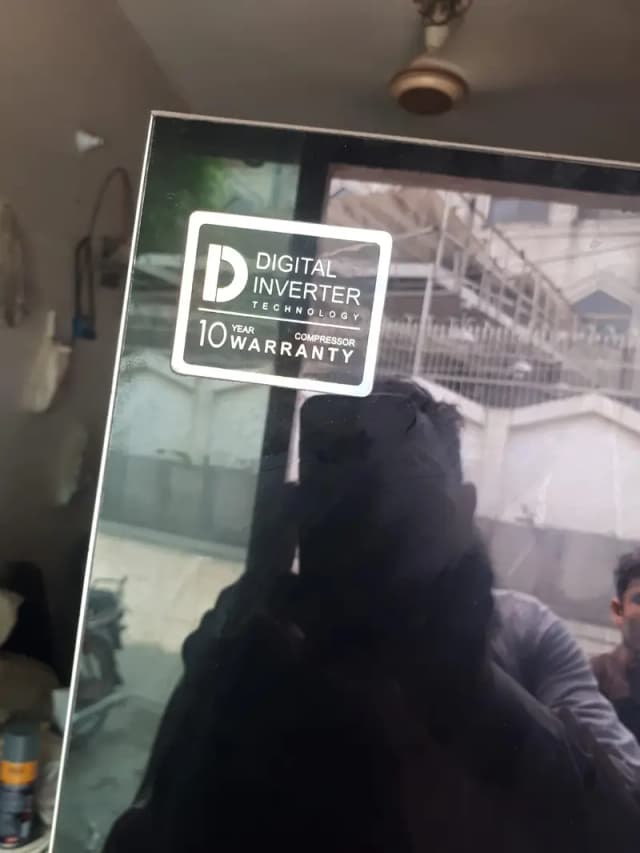 Sale of 2 door fridge