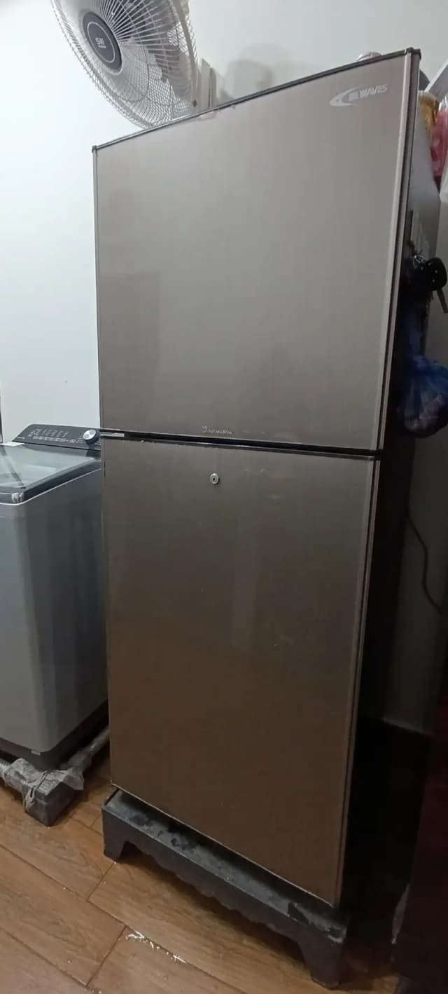 Waves Medium Size Refrigerator | Good Condition
