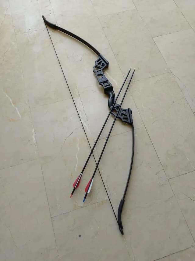 Archery For Sale Like New Jis ne line ha 0325/733070 is no. pe rabta