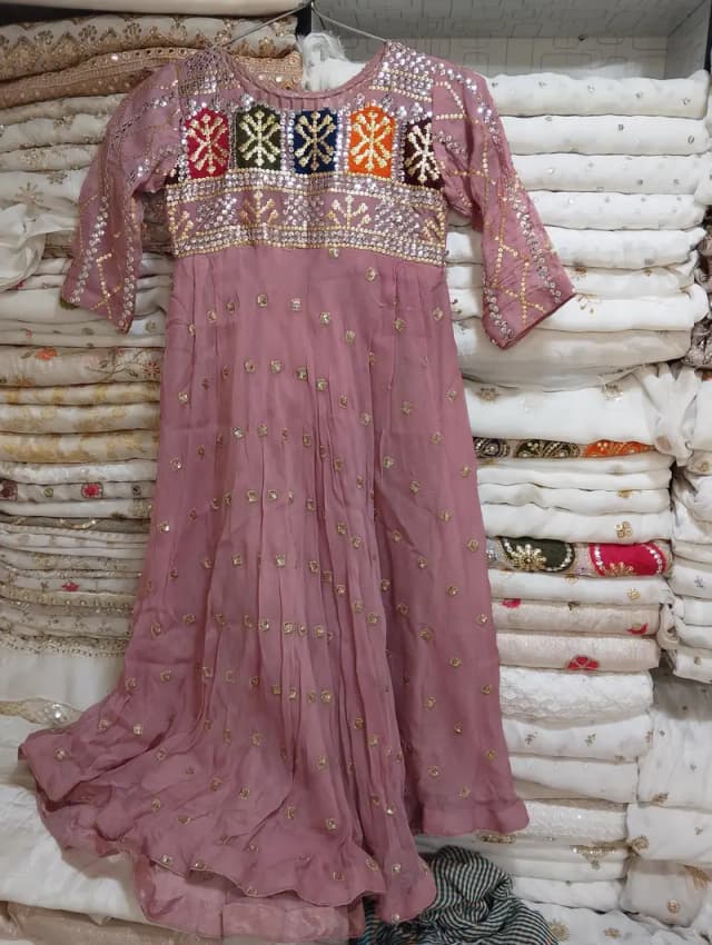 baby pink colour maxi and duppata and trawzer in very cheap price