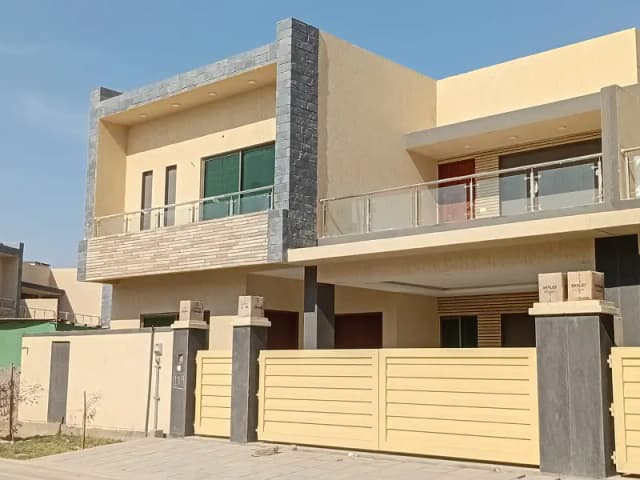 SINGLE LANE CHANCE DEAL 300 SQ YD BRAND NEW HOUSE ON SALE