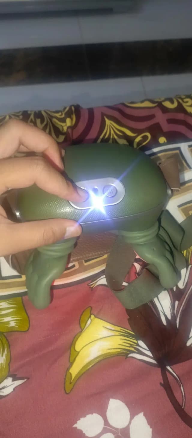 head and shoulder kneading massager