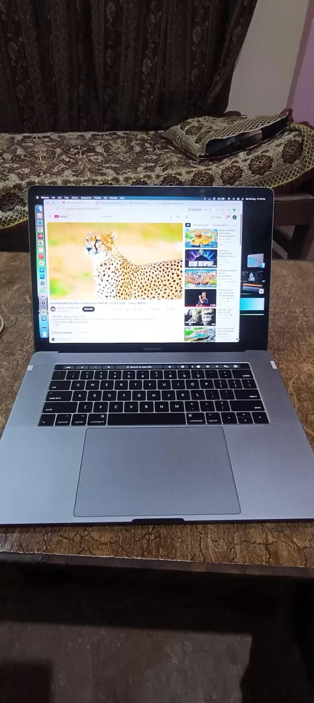 MacBook Pro 2017 | Core i7 | 16GB RAM | 1TB SSD | 2GB Graphics